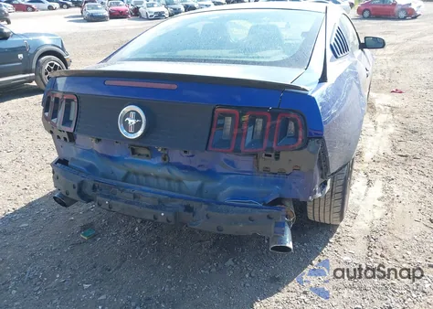 2014 Ford Mustang V6 из США, поврежденный, VIN 1ZVBP8AM1E5268258